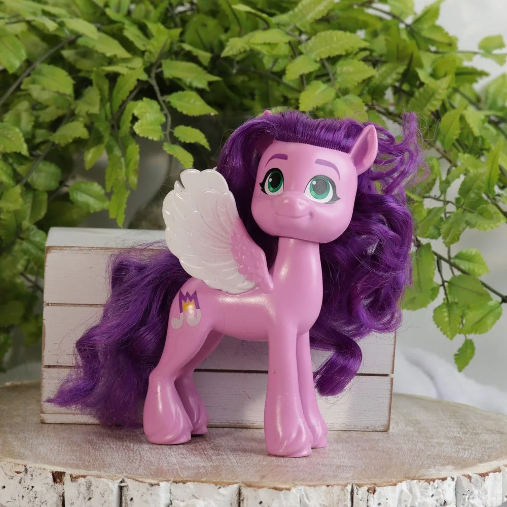 My Little Pony A New Generation Princess Pipp Petals Pink Pegasus Figure F4281